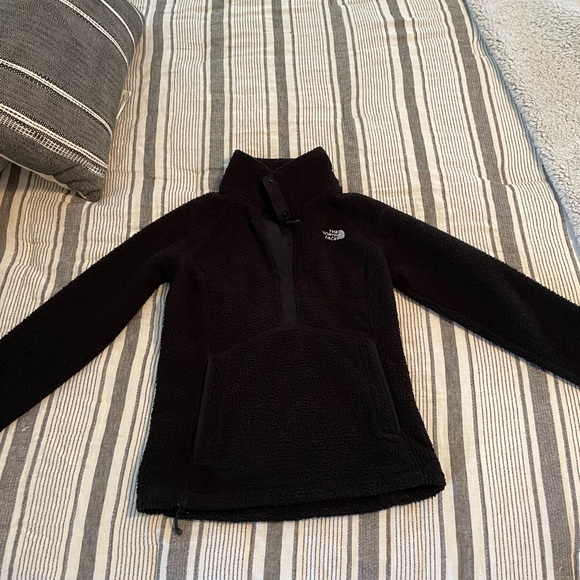 The North Face Tops - The North Face 1/4 Snap Fleece Women’s XS